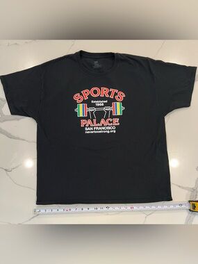 Black weight lifting shirt 'Sports Palace’ Tee with Barbell